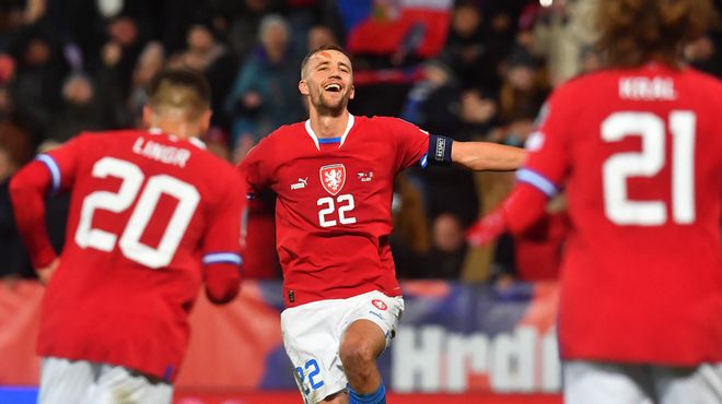 右半空间以 右半空间以